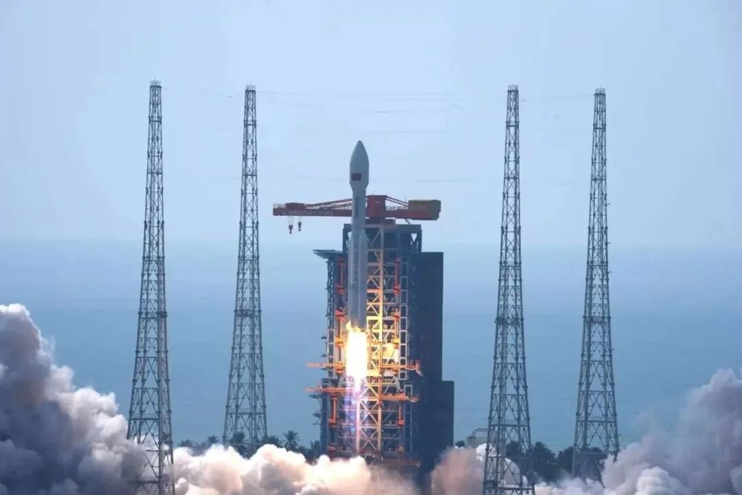 20261027深空动力驱动器助力卫星互联网低轨28组卫星太阳翼成功展开.jpg